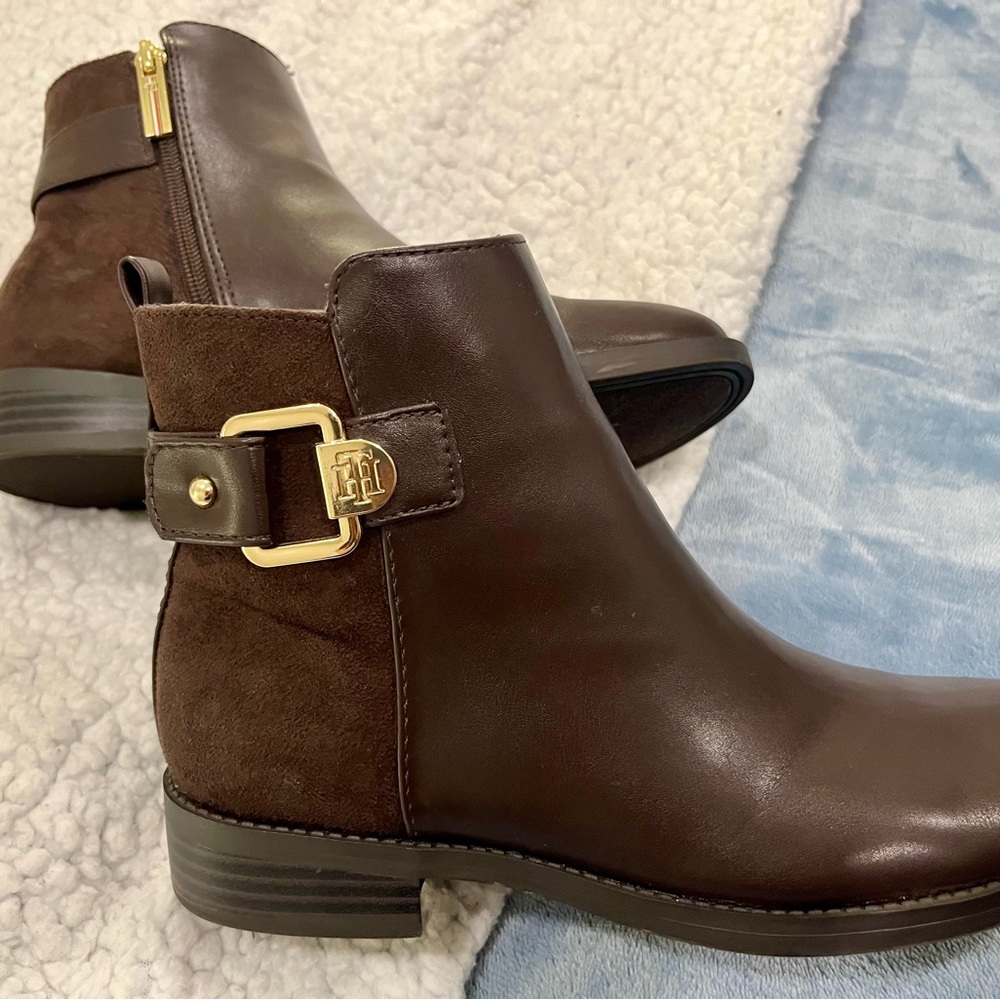 Tommy Hilfiger Brown Ankle Boots with Gold Buckle and Low Heel
